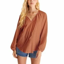 Wholesale 🌟 Shirts 👩 Women's Z Supply Niki Slub Top 🎉